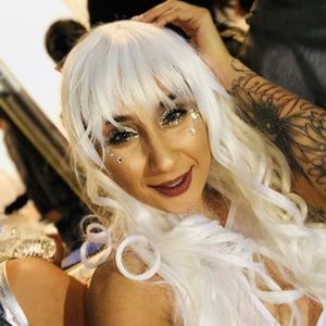 Meet your Posher, Priscilla